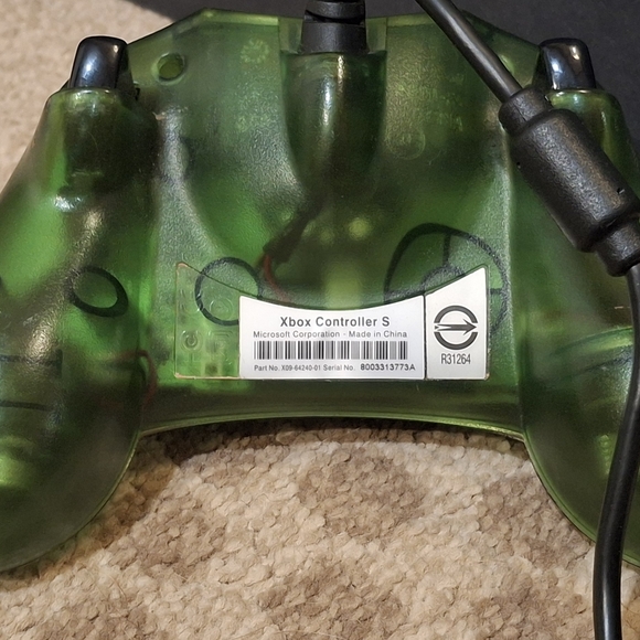 Green Controller - Picture 2 of 3